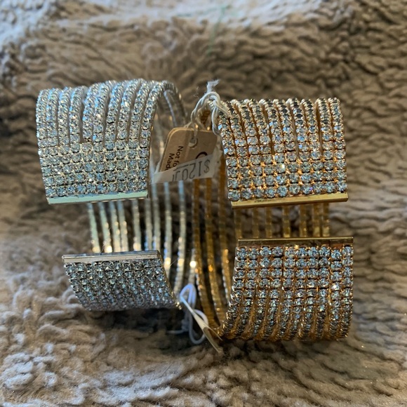 Elegant Gold and Silver Cuff Bracelets - Picture 3 of 4